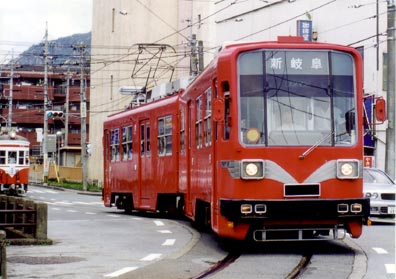 名鉄美濃町線モ880 続行運転