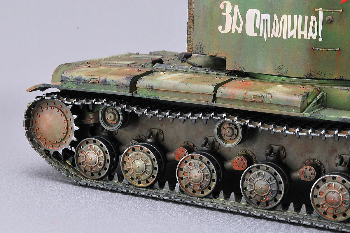 KV-2 ソビエト軍重戦車 トランペッター 1/35 組立と塗装・製作記・完成