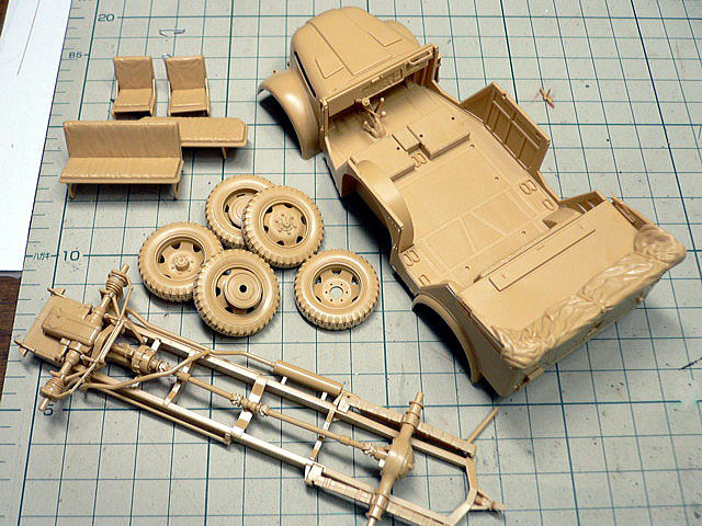 シュタイヤー1500A/01 ドイツ軍大型軍用乗用車 タミヤ 1/35 組立と塗装