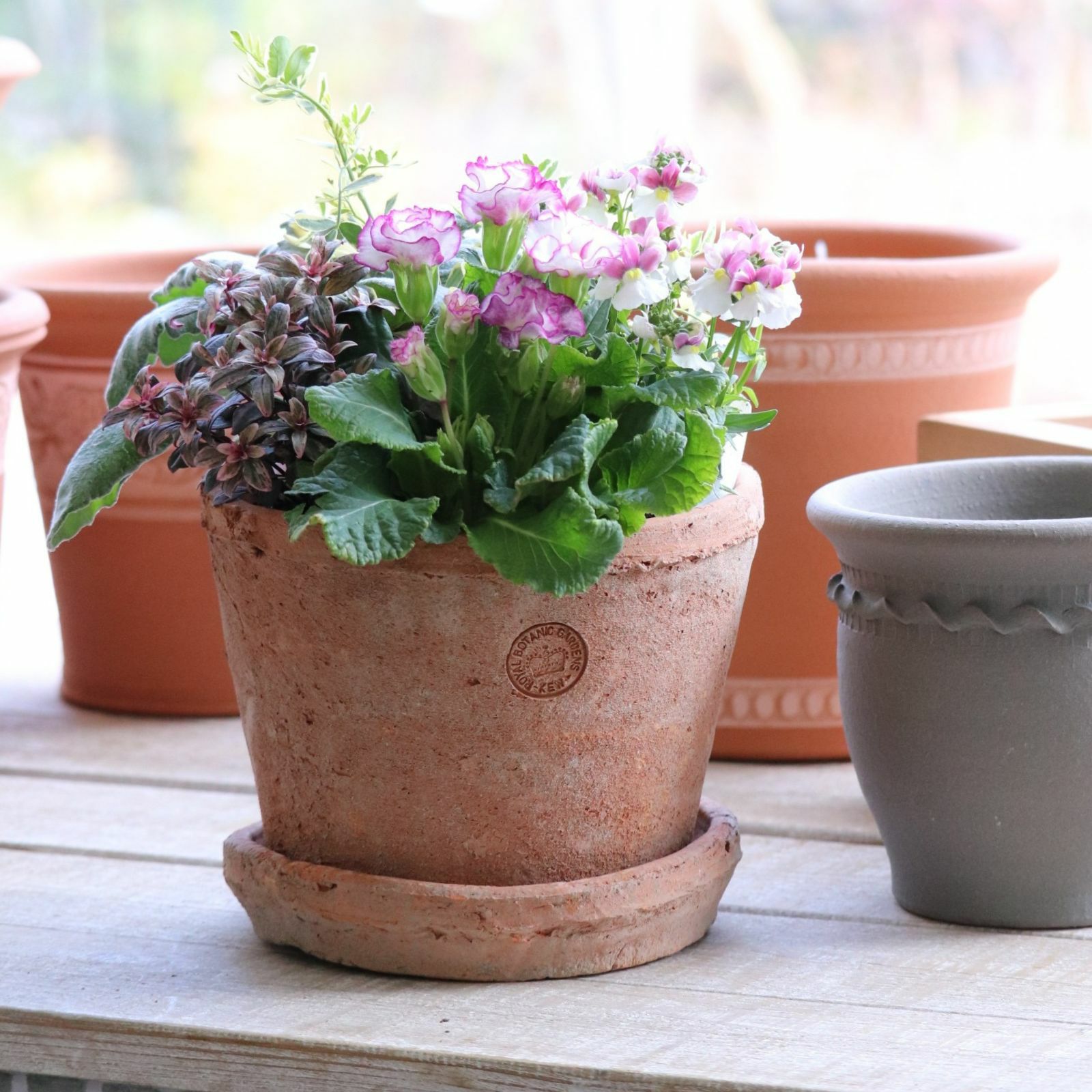 ウィリアムモリスリーフシリンダーMサイズ直径24cm｜バラと庭あそび