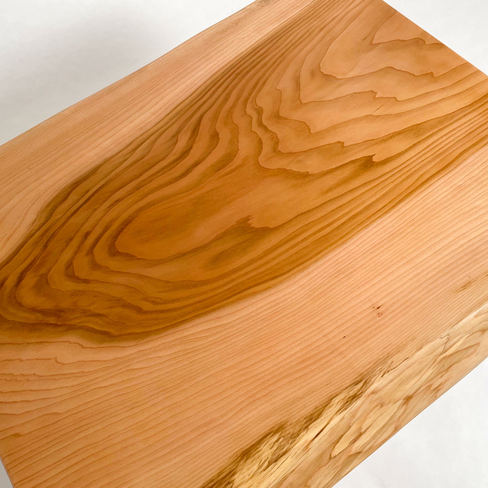 鬼童銘木】No.1207 一枚板桂（かつら）ローテーブル｜2人掛け – 【公式