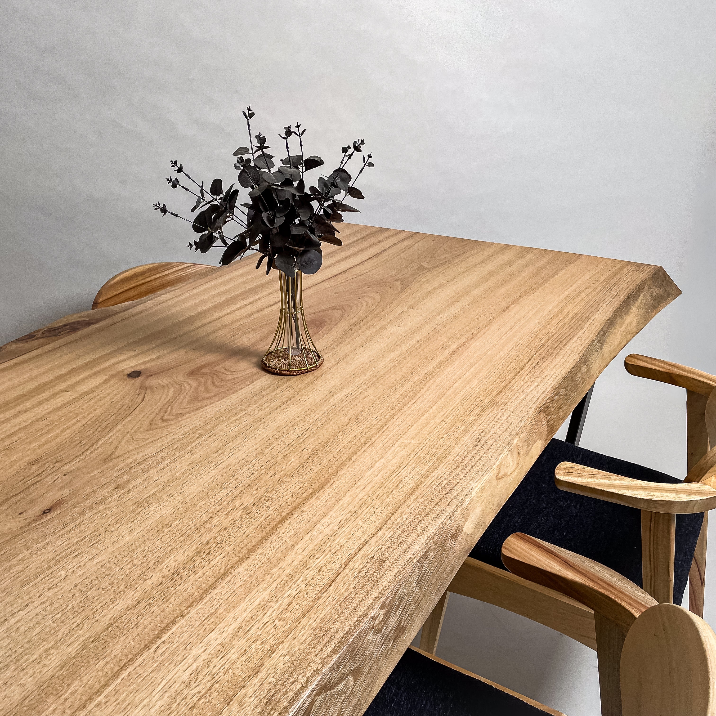 新築戸建て×天然木・無垢一枚板｜職人が選ぶ相性の良い工務店一覧