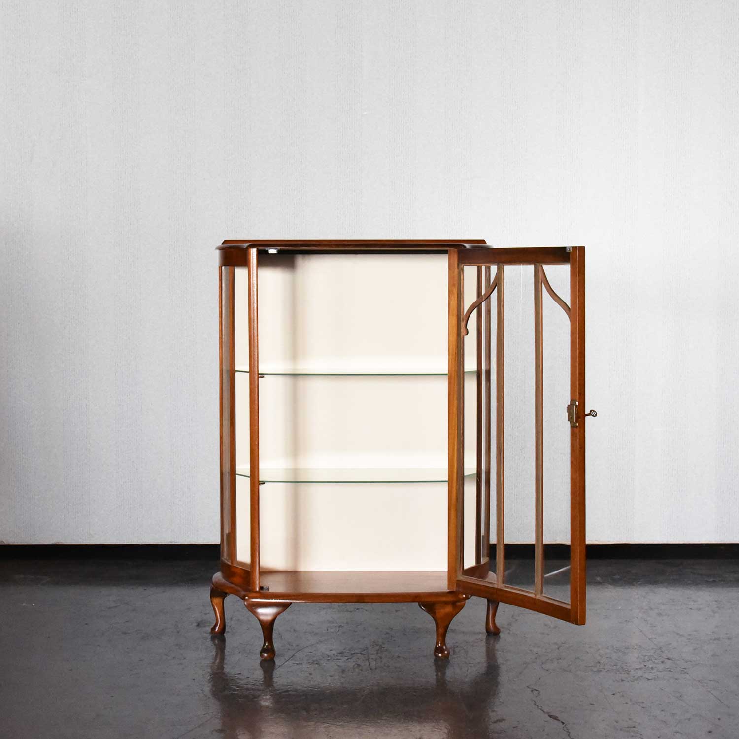 1930's チャイナキャビネット FU-272KE – 神戸アンティークウェアハウス
