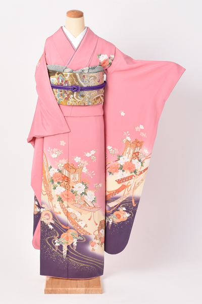 振袖[ピンク地に古典調柄]｜着物レンタルあき (来店着付け無料・全国