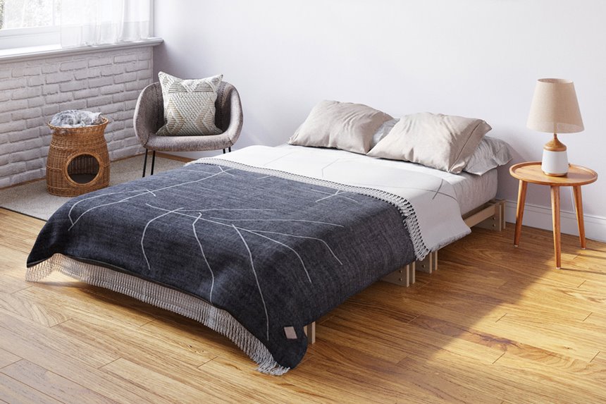 湿気と狭さに悩む部屋にこそ、【KANADEMONO】ロータイプのスノコベッド