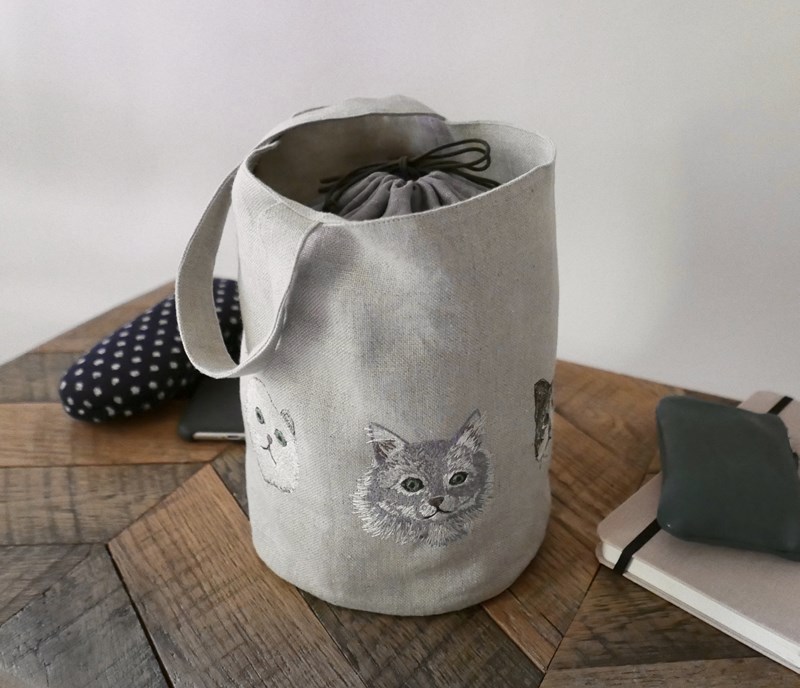 コーラル＆タスク」の【週末市】6匹猫のバケツ型バッグ | 暮らしと