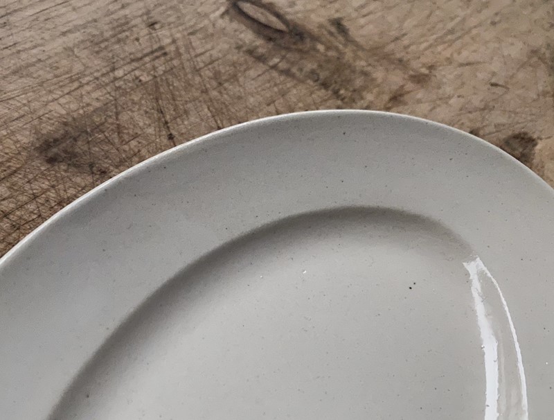 毎日のように活躍してくれる 寒川義雄さんの洋皿 | 暮らしとおしゃれの