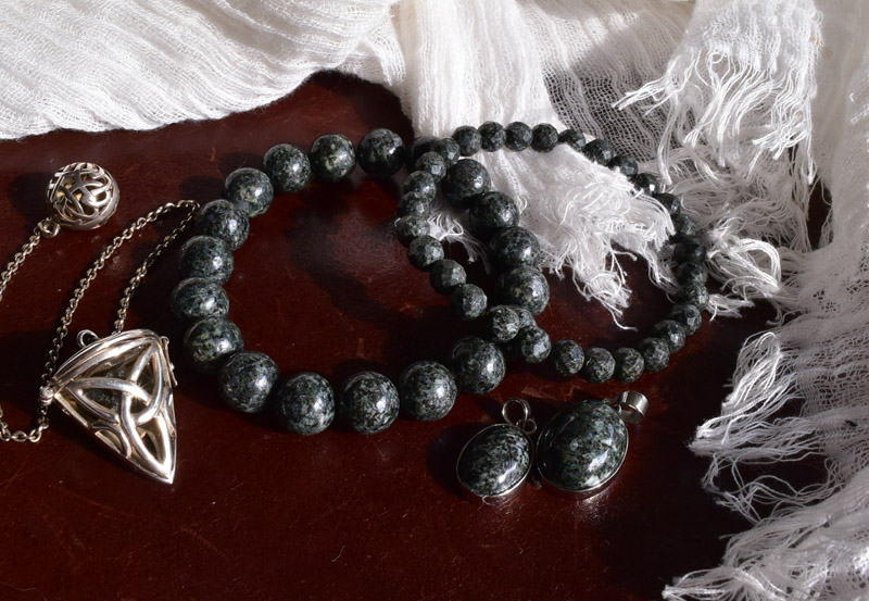 プレセリブルーストーン・ブレス＆ペンダントトップ – kuwa works