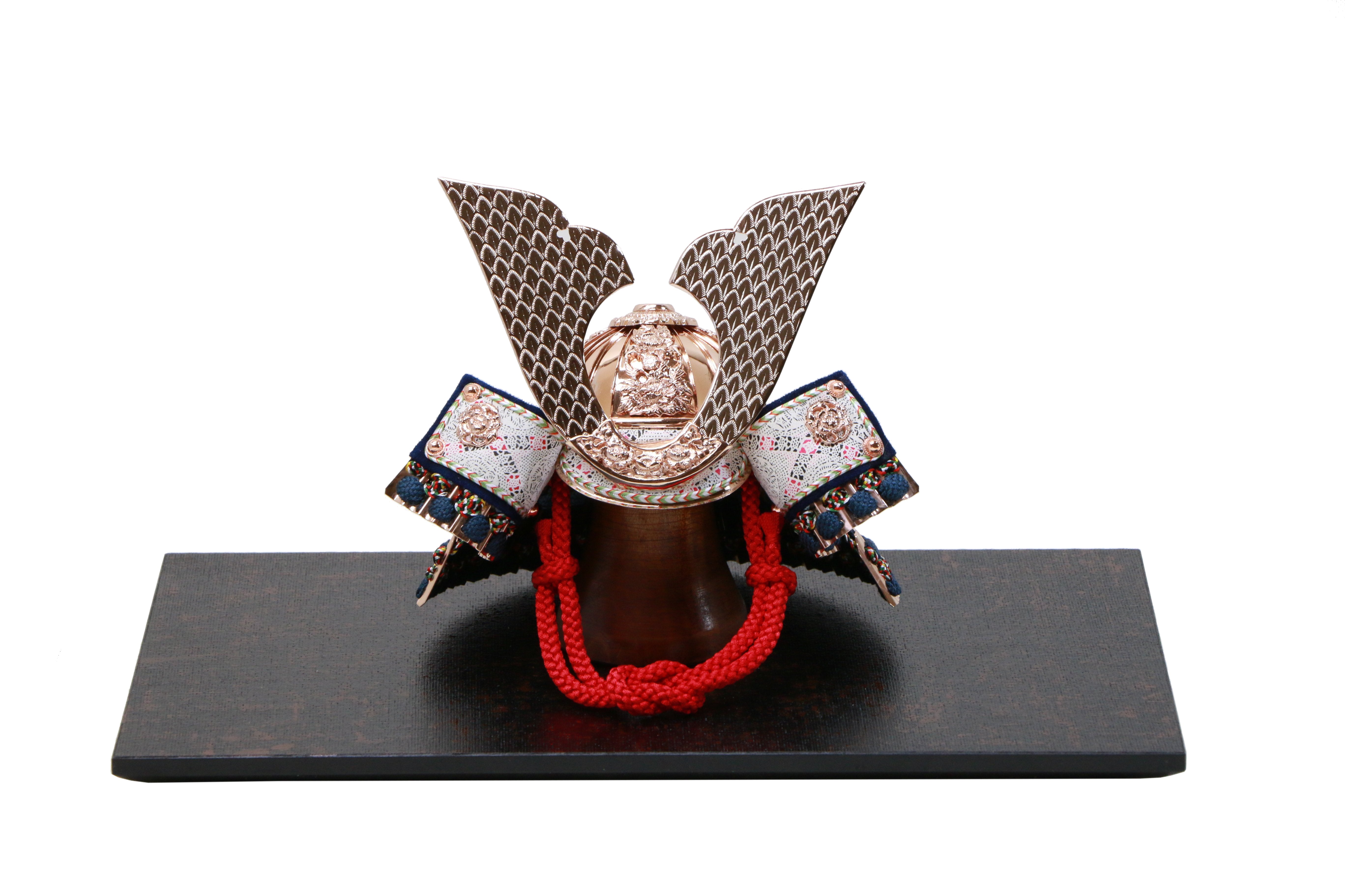 飾兜 8号 鉄紺裾濃 ピンクゴールド鍍金 – 平安住一水｜京都甲冑株式会社