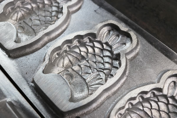 たい焼きパフェ たい焼き器 業務用 – ベビーカステラ機やたい焼き器