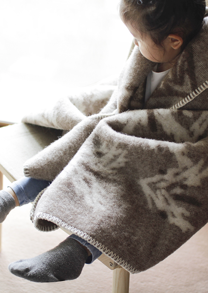 KUUSI blanket 90x130cm LIMITED STOCKS – LAPUAN KANKURIT（ラプアン