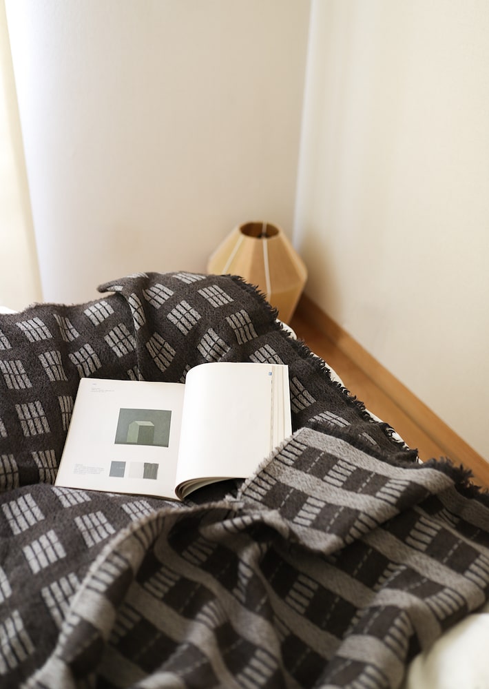 TÖÖLÖ wool blanket 140x180cm LIMITED STOCKS – LAPUAN KANKURIT