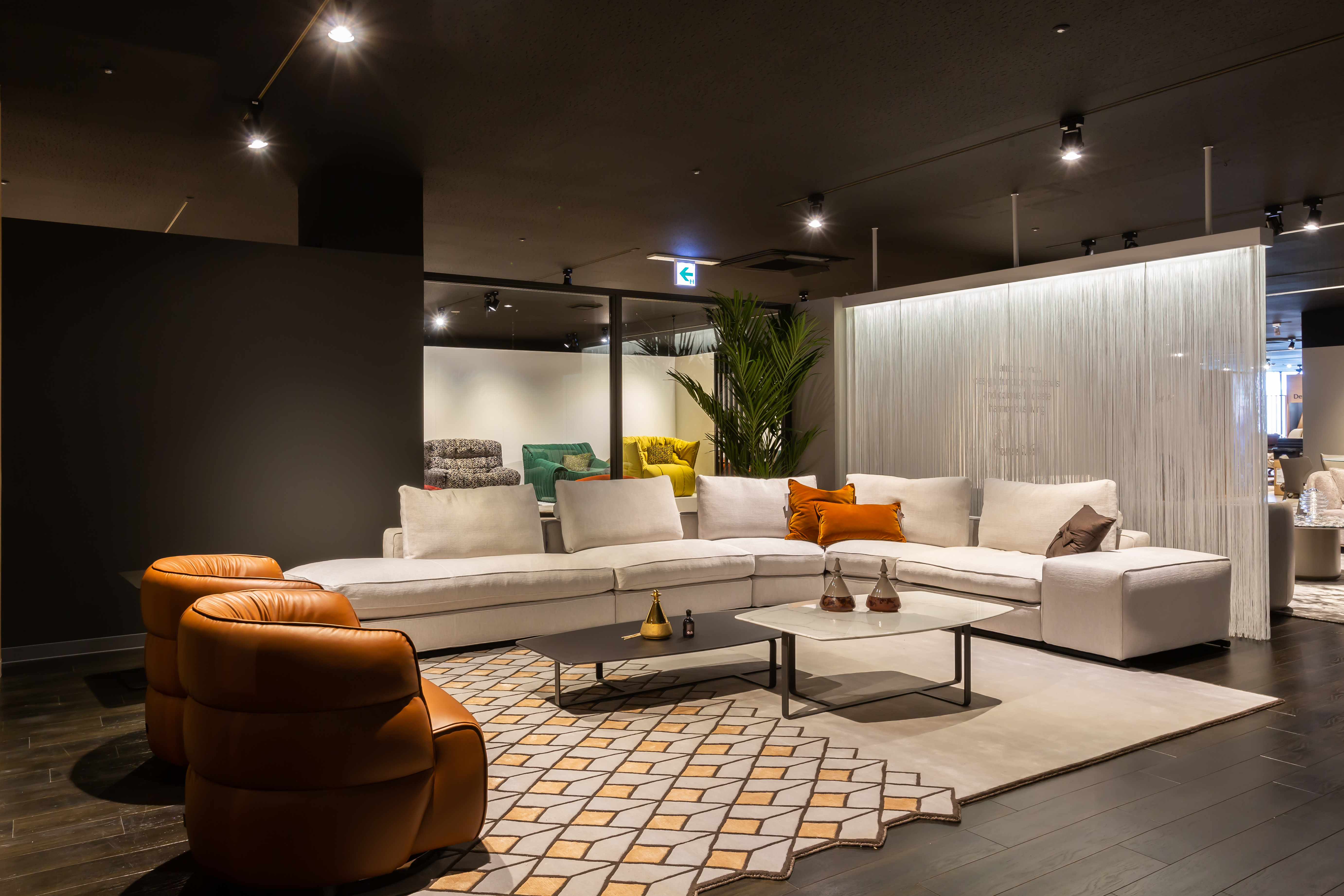 NATUZZI ITALIA（ナツッジイタリア）【DOMINIO（ドミニオ）】 | LAPIAS