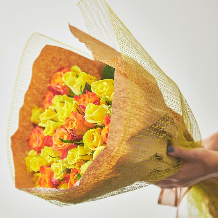 バラの花束 産地厳選 黄色・オレンジ薔薇31～108本（本数をお選び