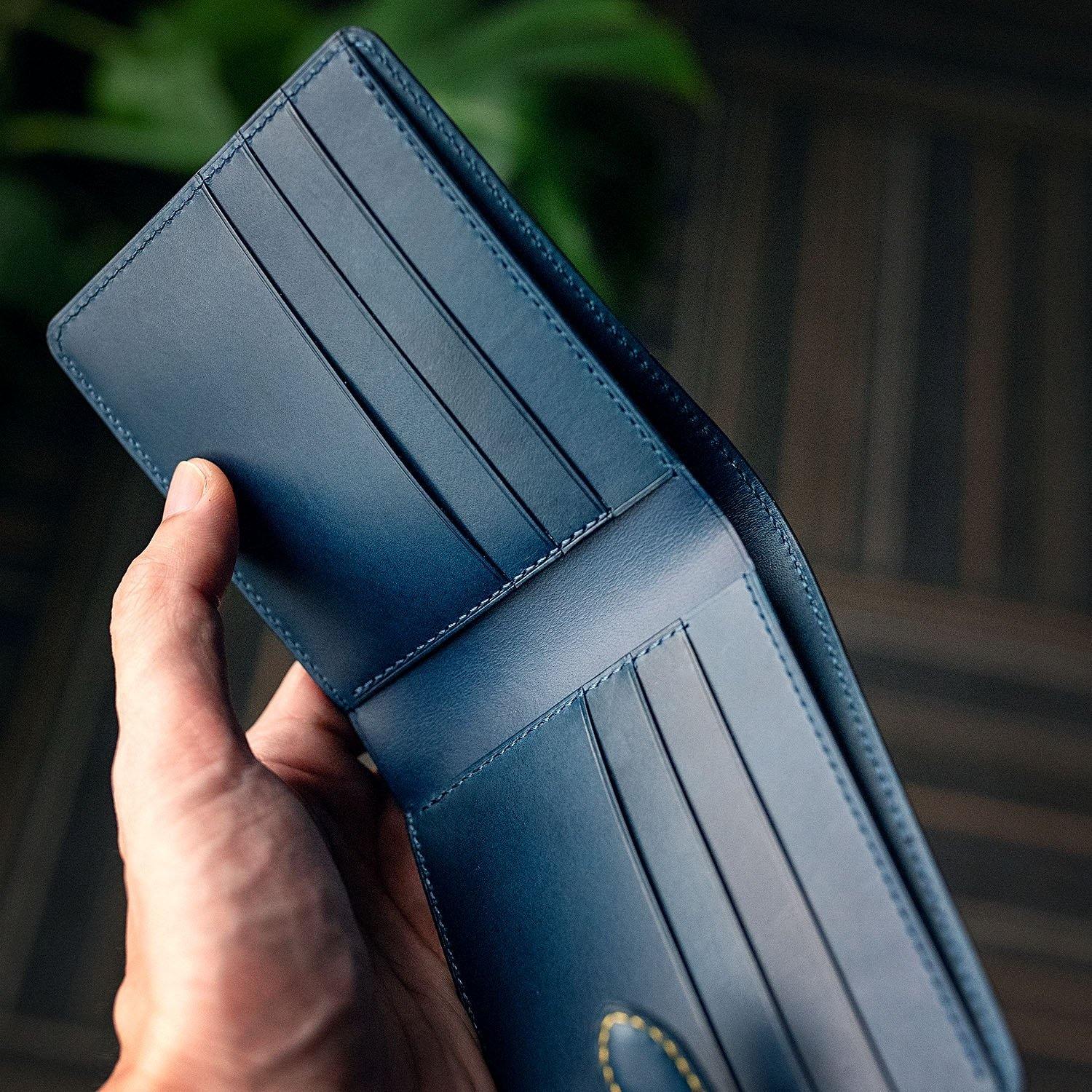 English Bridle Leather Classic Bifold Wallet | JE Sedgwick