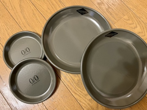 キャンプ用ホーロー皿とシェラカップにスタッキングできる小皿