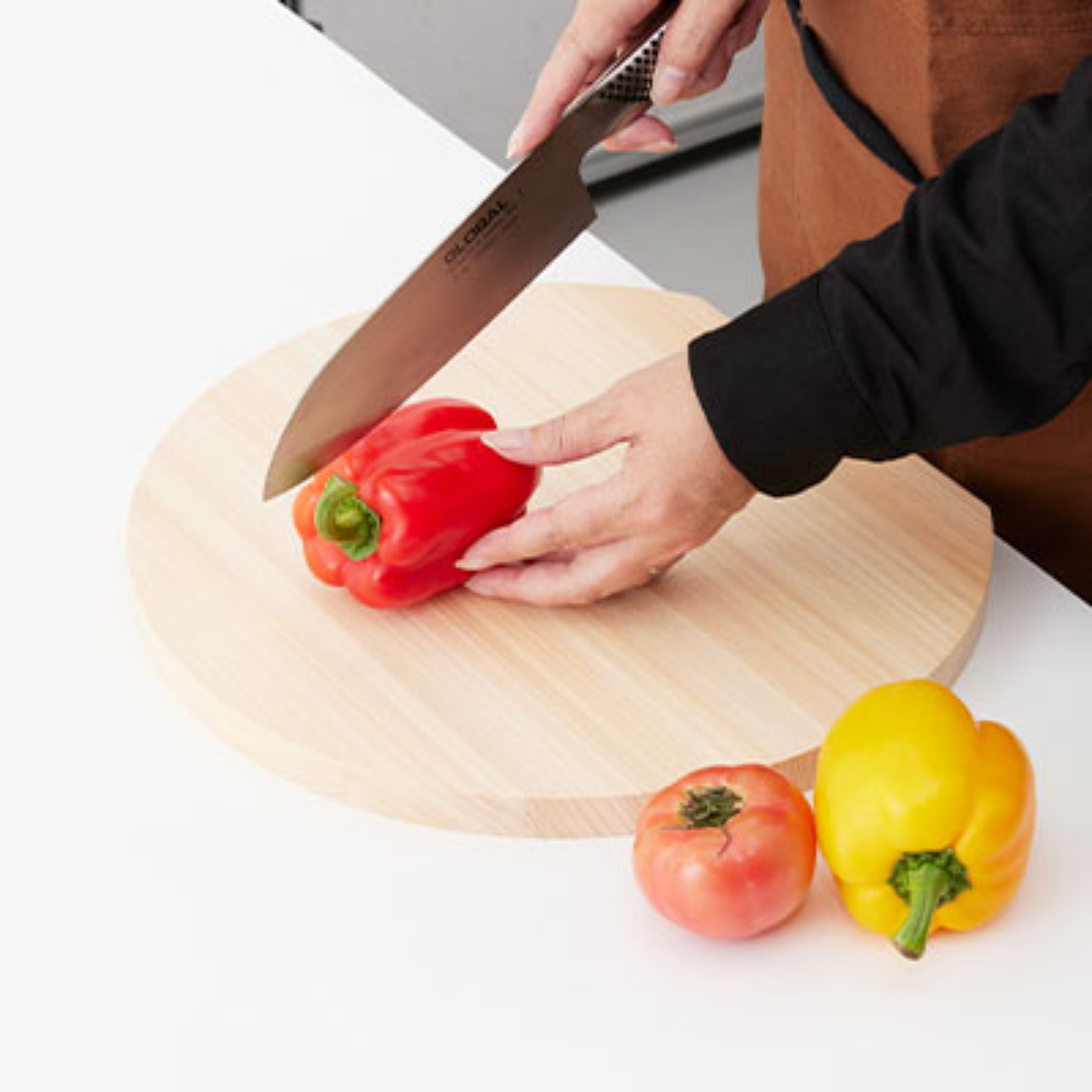 丸いまな板 ひのき 大 D型まな板 日本製 （ まないた 丸 D型 ひのきの