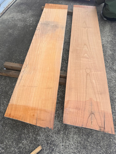 銘木 欅けやき ケヤキ 薄く広くて貴重な乾燥材 カウンター材 天板 看板