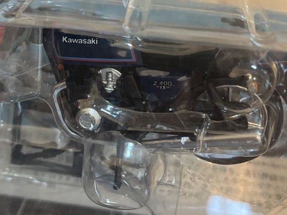 Amazon | 1/24スケールZ400FX全2台セットKawasakiフルタ 中型バイク