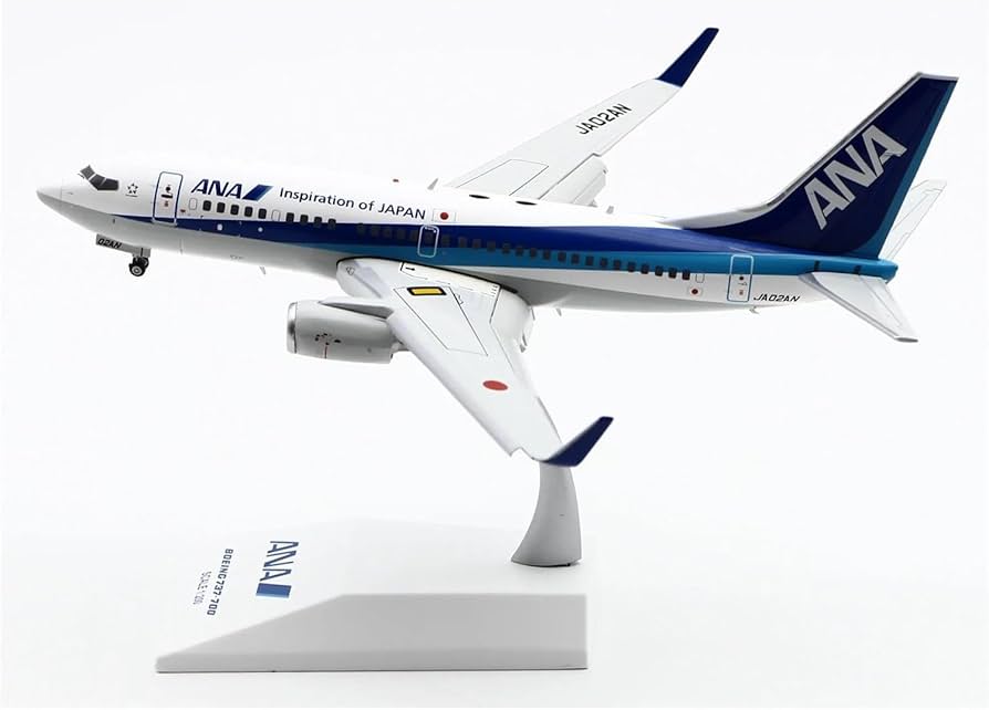 Amazon | 飛行機 模型 完成品 1:200 ANA StarAlliance ボーイング B737