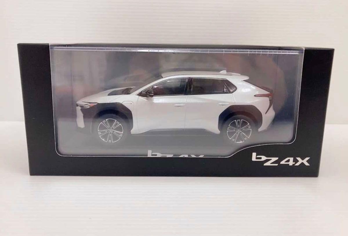 Amazon.co.jp: トヨタ bZ4x プラチナホワイトパール 089 色見本 1 30