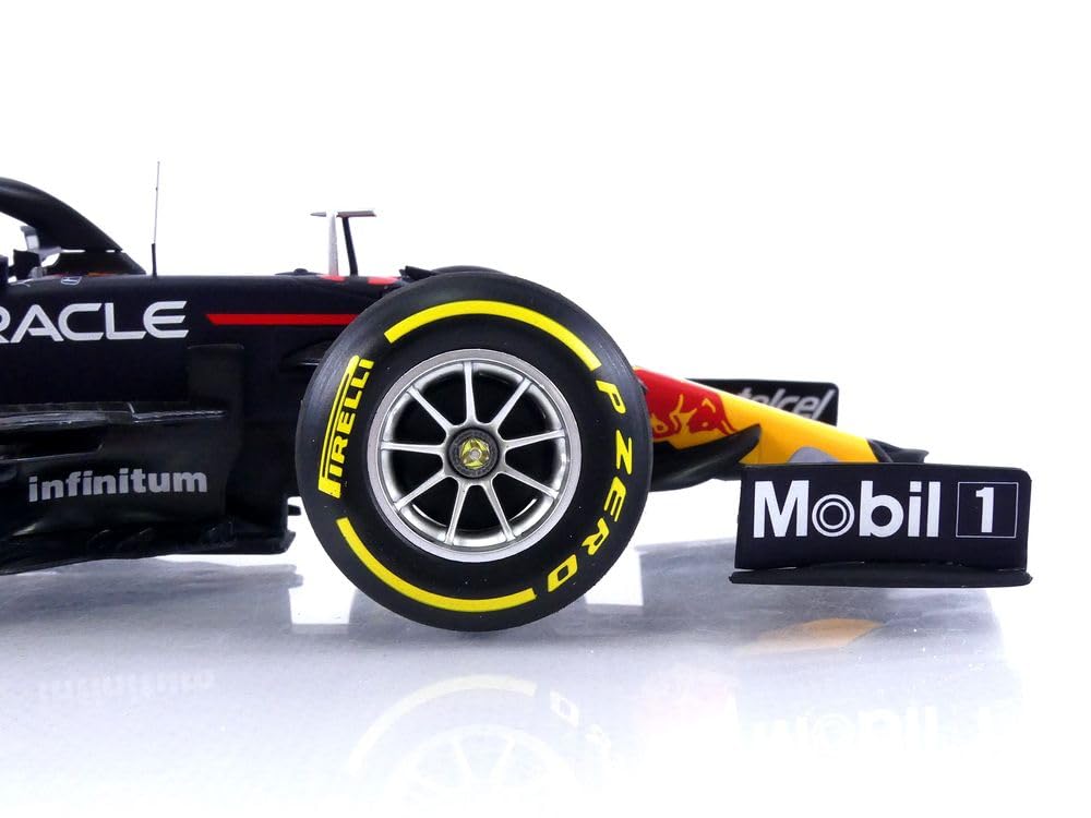 Amazon.co.jp: MINICHAMPS 1/18スケール レッドブル レーシング ホンダ