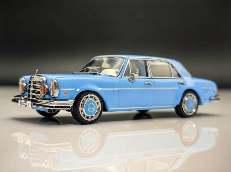 Amazon | 1/64 Liberty64 Benz 300SEL W109 ベンツ 水色 | ミニカー