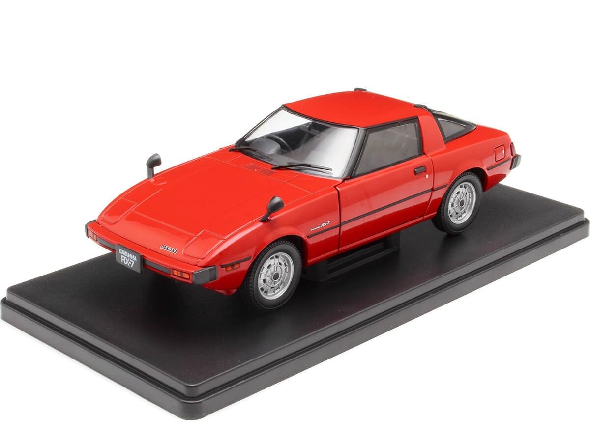 Amazon | WHITEBOX 1/24 マツダ サバンナ RX-7 (SA22C) 1980 レッド