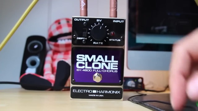 Amazon.com: Electro-Harmonix Small Clone Chorus : Musical Instruments