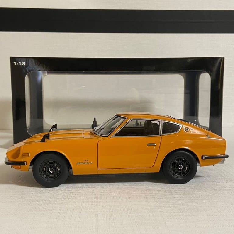 Amazon.co.jp: オートアート／AUTOart：1/18 ニッサン フェアレディ