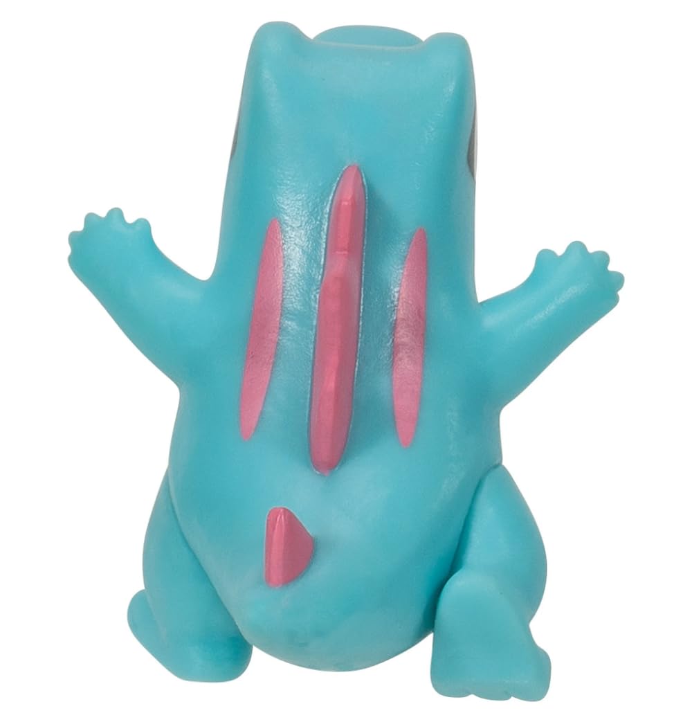 Amazon.com: Pokemon Clip N Go Pokeball & 5 cm Totodile Battle