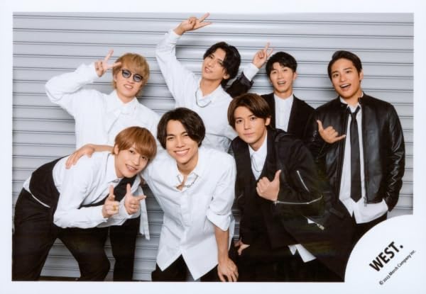 Amazon.co.jp: WEST. 公式生写真 （集合）WA01156 : おもちゃ