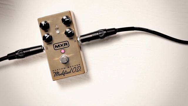 Amazon.com: MXR® Custom Badass™ Modified O.D. : Musical Instruments