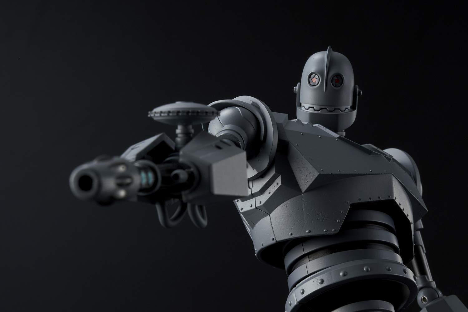Amazon.co.jp: RIOBOT アイアン・ジャイアント バトルモード 1/80