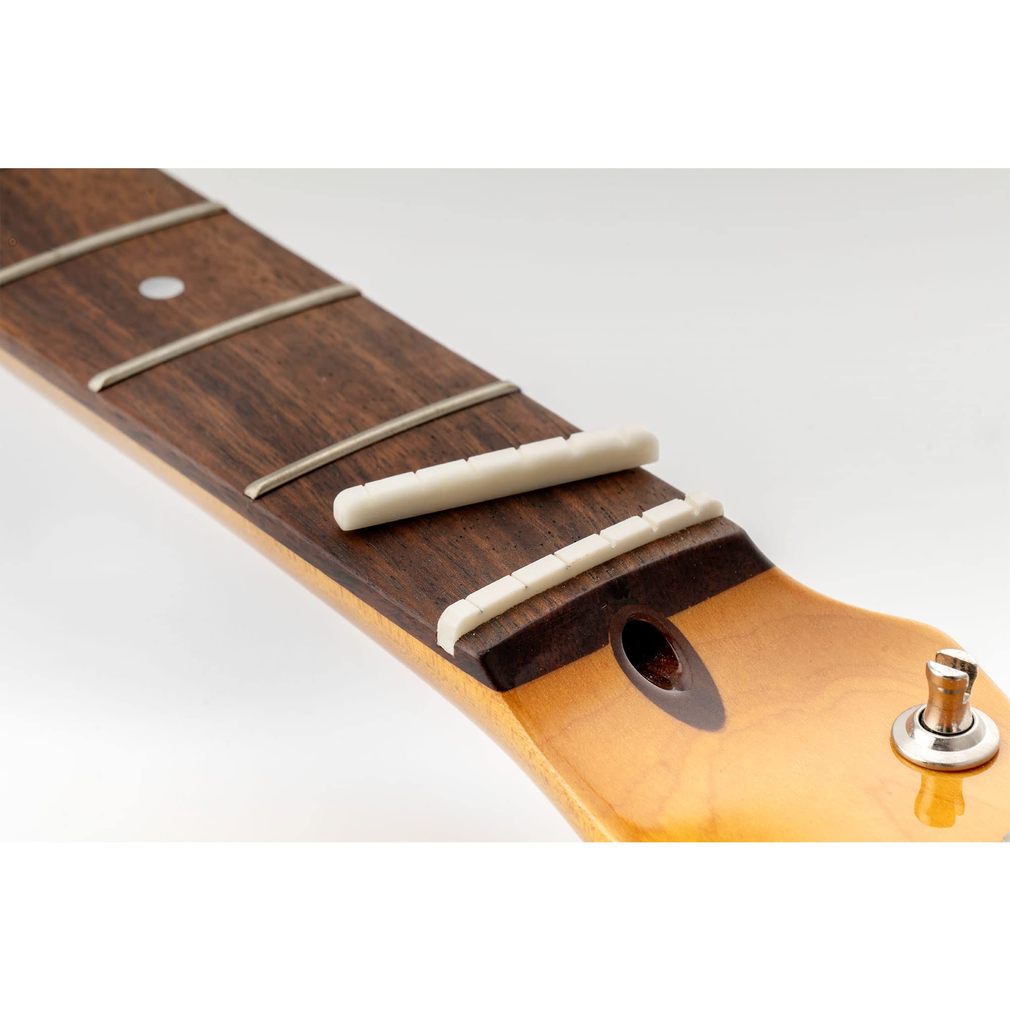 Amazon | Musiclily 42mmエレキギター牛骨ナット弦溝加工済みボーン