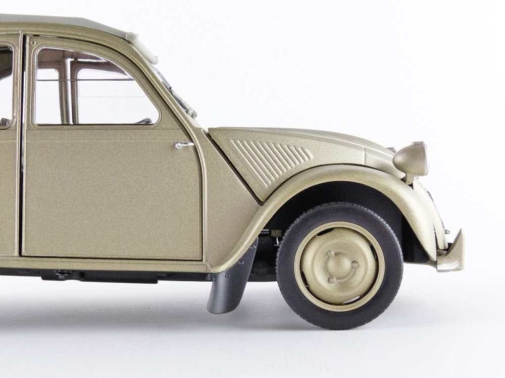 Amazon | ノレブ 1/18 シトロエン 2CV A (1950) グレー 完成品