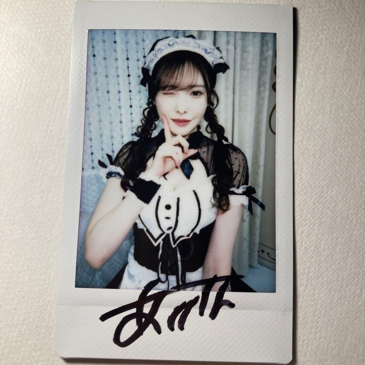 日*4様 【激レア】LiSA 直筆 チェキ 激レア】LiSA直筆サイン入りチェキ