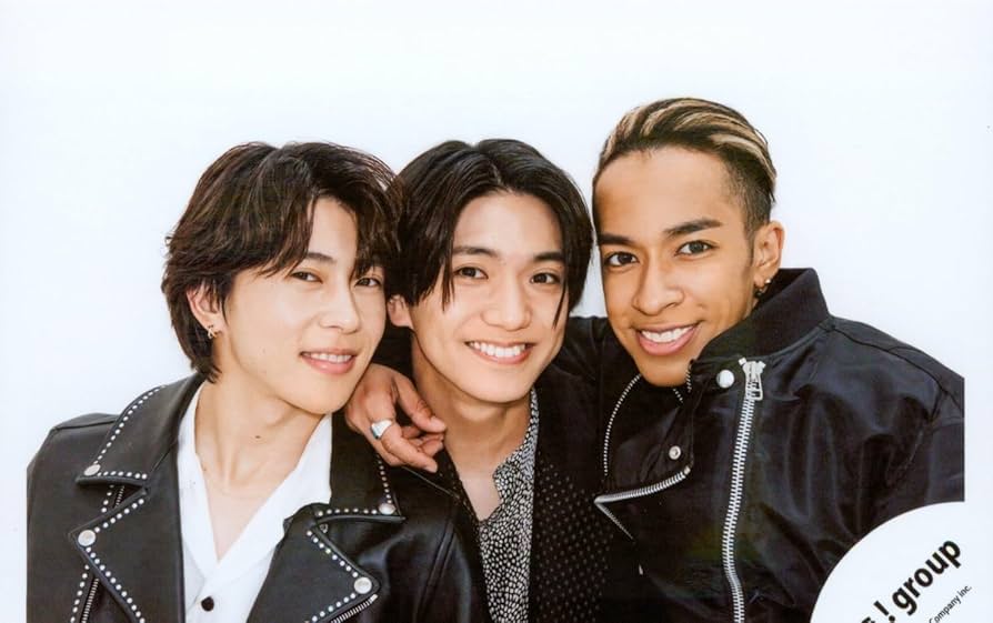 Amazon.co.jp: Aぇ! group 公式 生 写真（正門良規・末澤誠也・草間