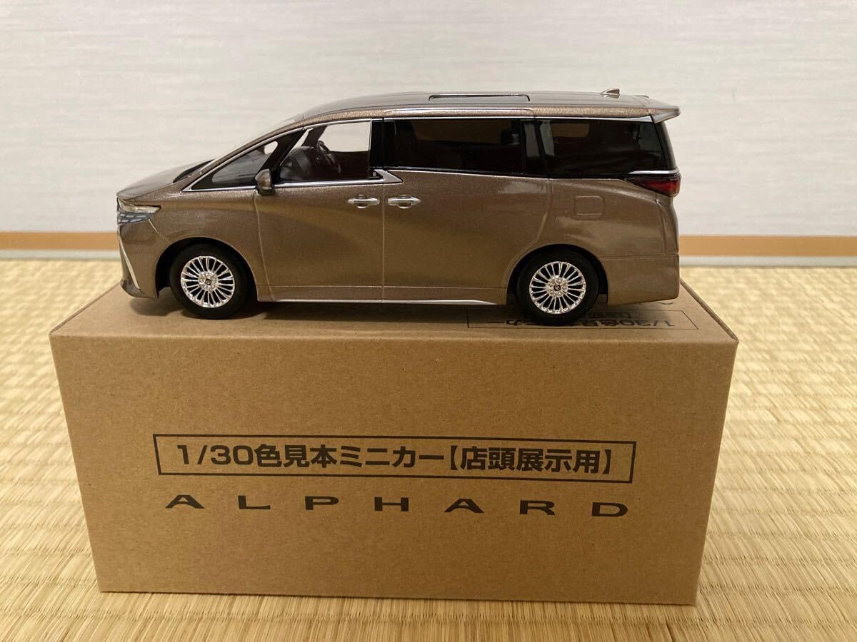 Amazon | トヨタ アルファード 40系 カラーサンプルミニカー（130