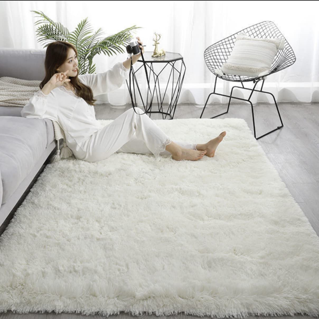 クロス FAMO クラッシュゲート ラグ 絨毯 お洒落 白 ラグマット