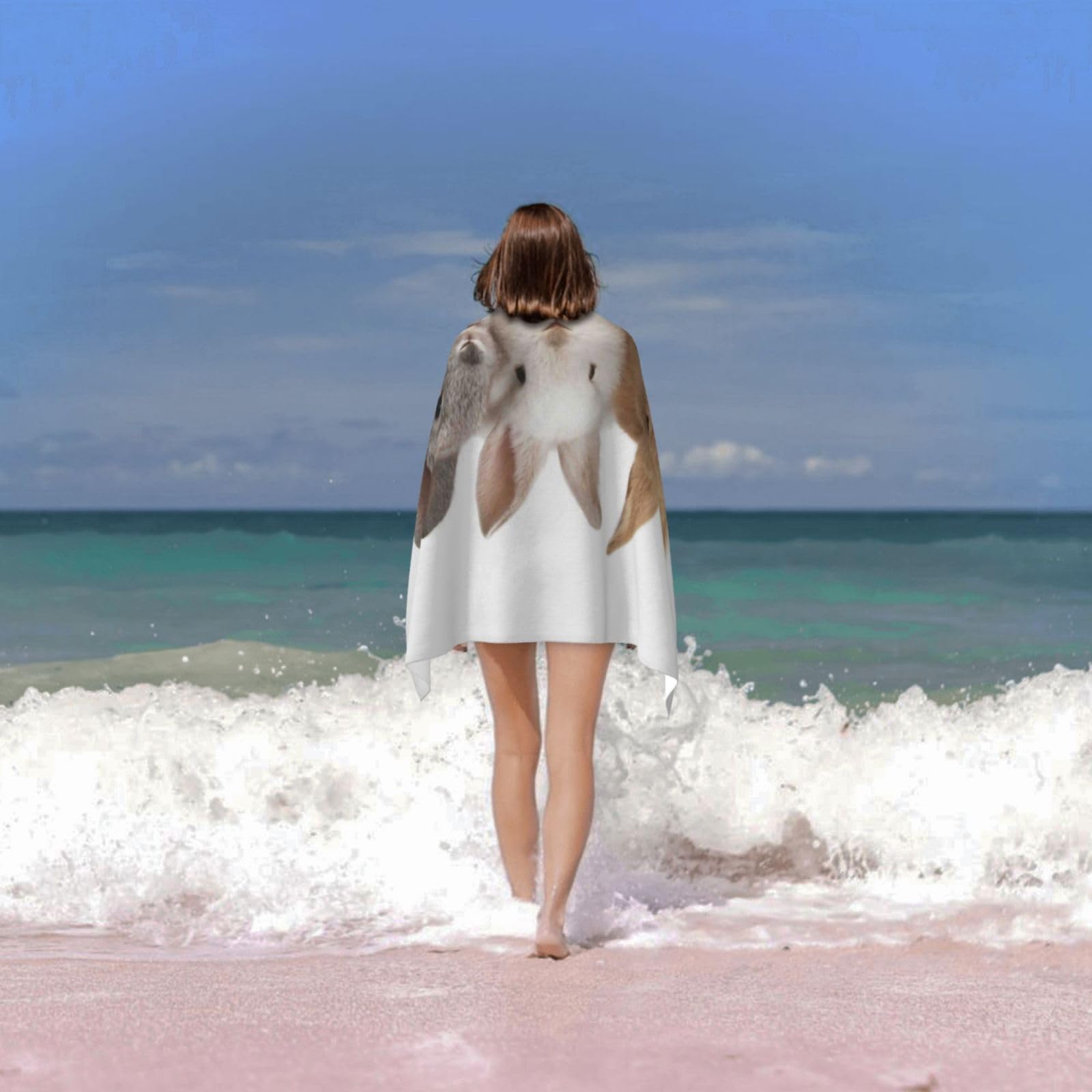 Amazon.co.jp 限定 バニー学園!A3マイクロファイバータオル Amazon.co