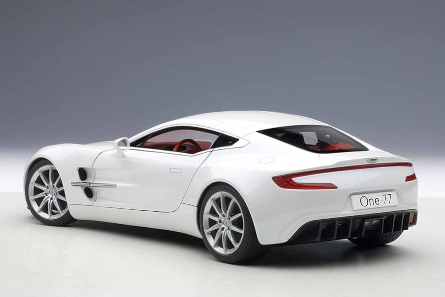 Amazon | AUTOart 1/18 アストンマーチン ONE-77 (ホワイト) 完成品
