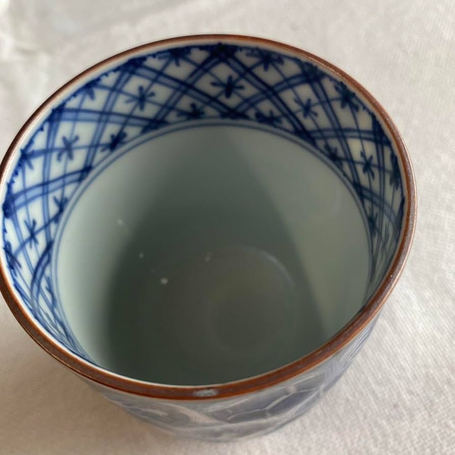 Amazon | 平安紫香京焼 清水焼 蓋付き湯呑み 染付 祥瑞 | ノーブランド