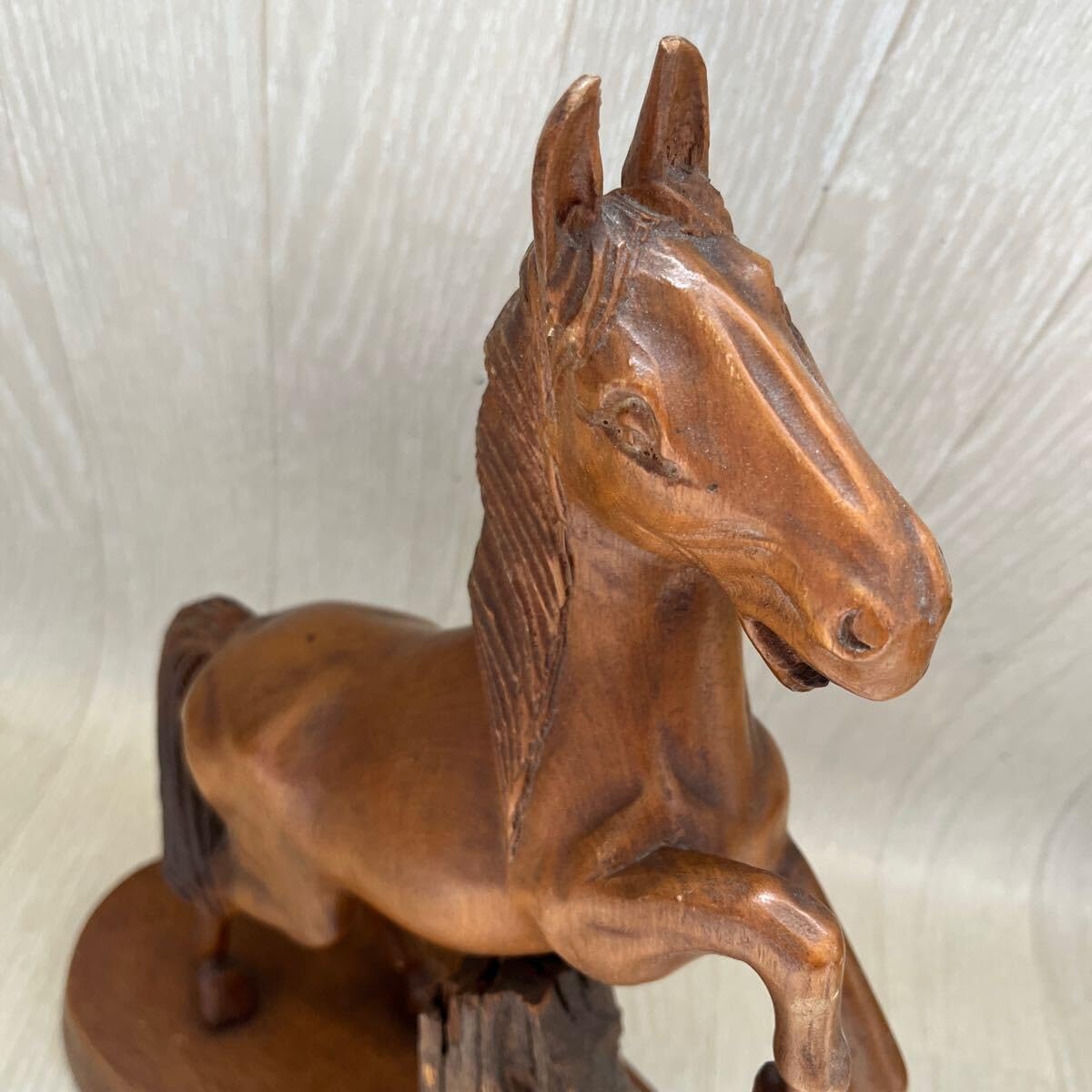 Amazon.co.jp: 飼い主求む木製馬オブジェ木彫りインテリア置物レトロ