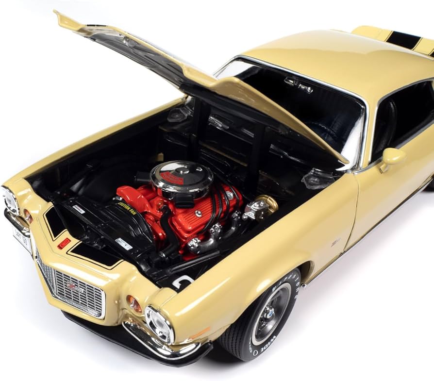 Amazon.co.jp: American Muscle 1972 シボレー カマロ Z/28 RS 1:18