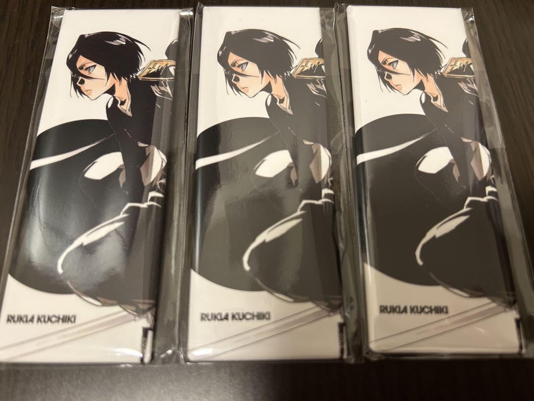Amazon | BLEACH 絵札缶バッジ 朽木ルキア ブリーチ 絵札 | バッジ
