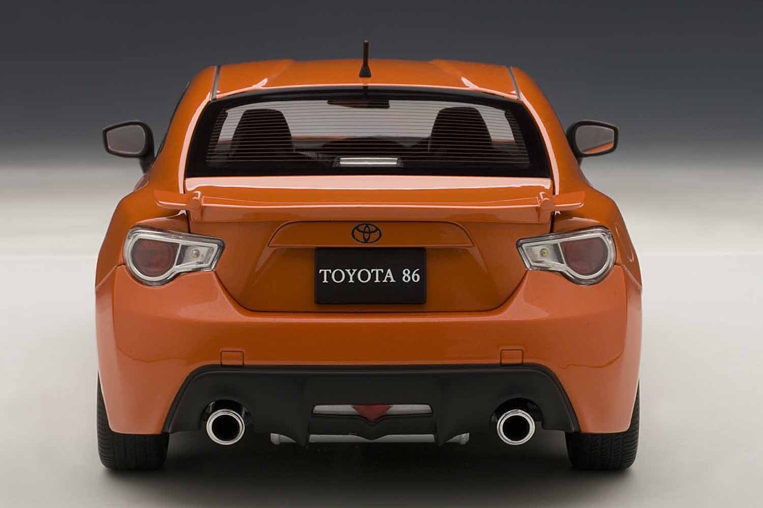 Amazon.co.jp: AUTOart 1/18 トヨタ 86 GTリミテッド (日本仕様/右H