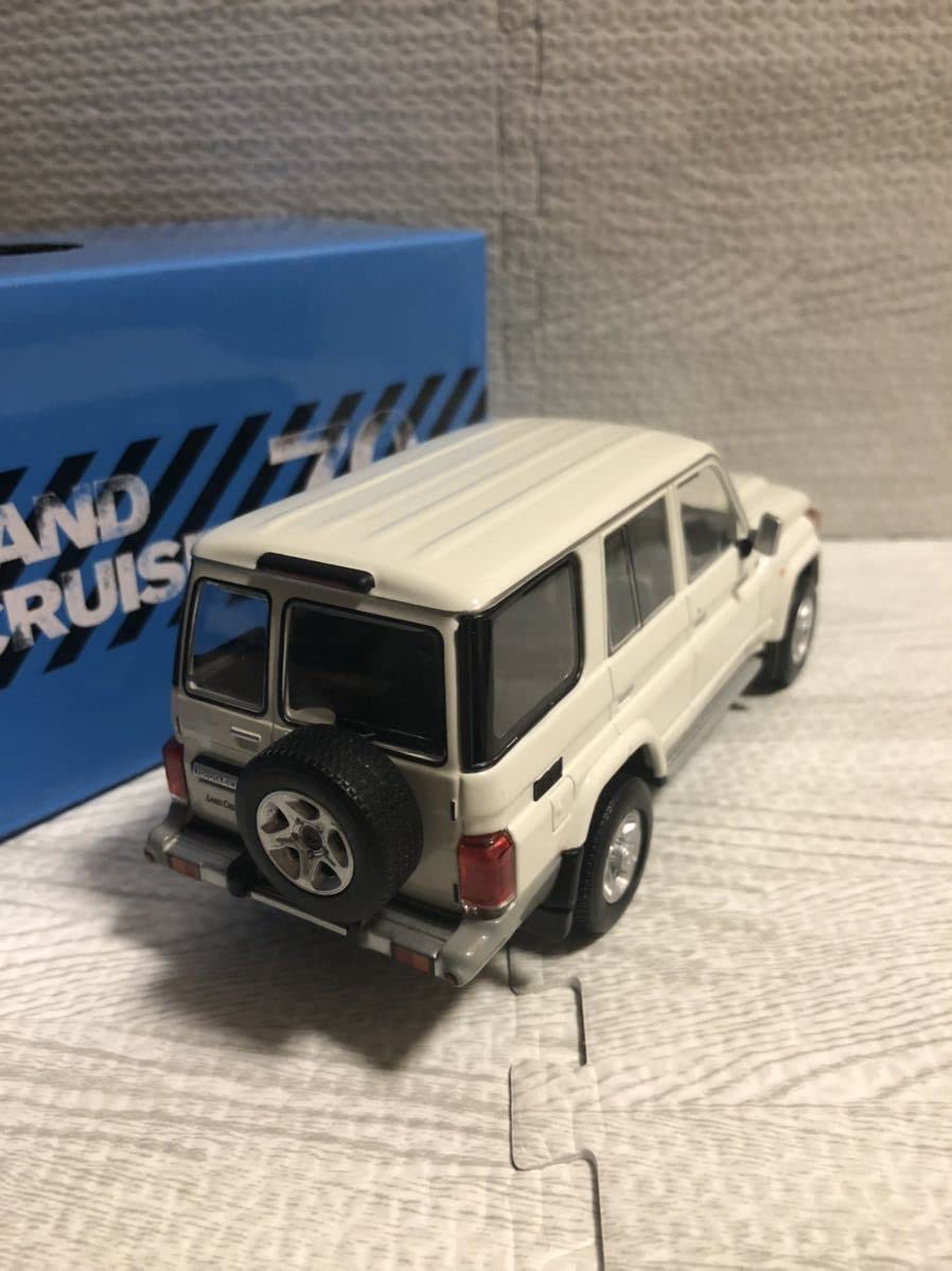 1/30 トヨタ ランドクルーザー ランクル 70 非売品 カラーサンプル