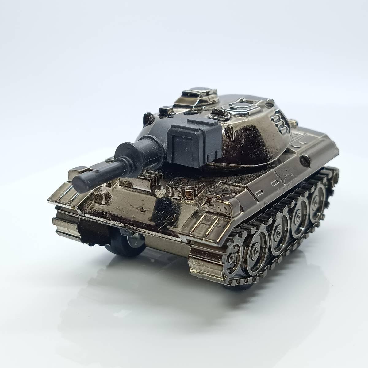 Amazon.co.jp: 日本製 コンバット チョロQ TYPE-74 J.S.D.F. 20周年