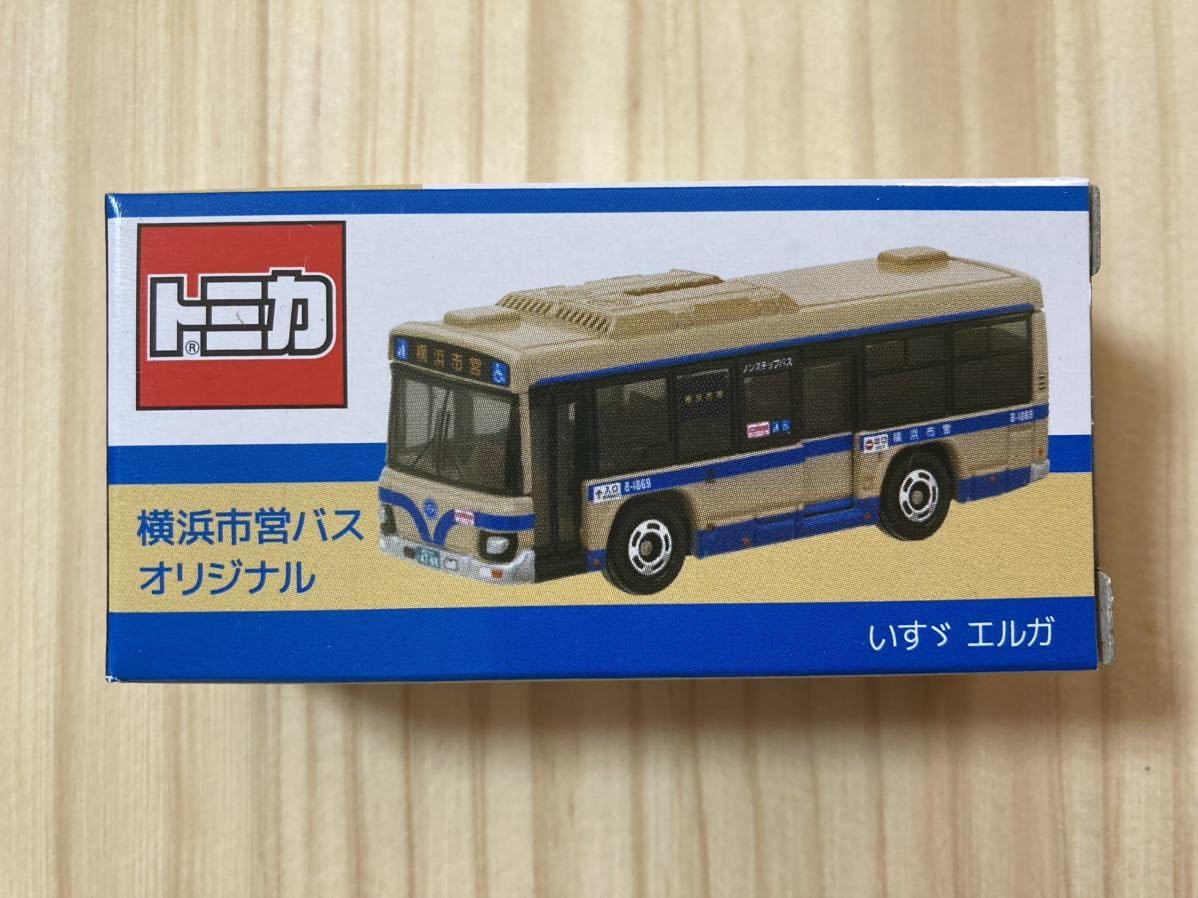 Amazon.co.jp: トミカ 横浜市営バス オリジナル いすゞエルガ : おもちゃ